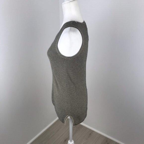 Loft Striped Sleeveless V-Neck Top Size XS NWT - Picture 4 of 7